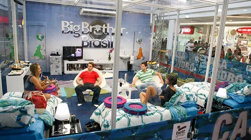 
					'BBB 26' terá volta de veteranos e dinâmica inédita da casa de vidro
				
				