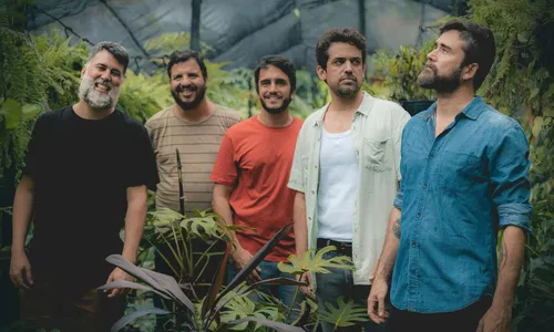 
				
					Banda Meus Amigos estão Velhos lança álbum novo em Salvador
				
				