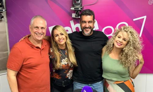 
				
					Banda Rala Fivela relembra clássicos do forró no Fuzuê da Bahia FM
				
				
