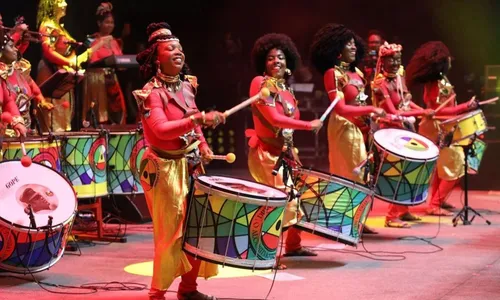 
				
					Bora Ali? Conheça a Didá e se jogue no mundo da percussão feminina
				
				