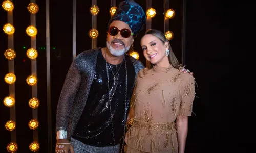 
				
					Carlinhos Brown defende Claudia Leitte após polêmica: 'Não é racista'
				
				