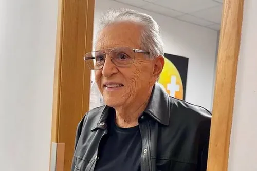
				
					Carlos Alberto de Nóbrega faz rara aparição na Globo
				
				