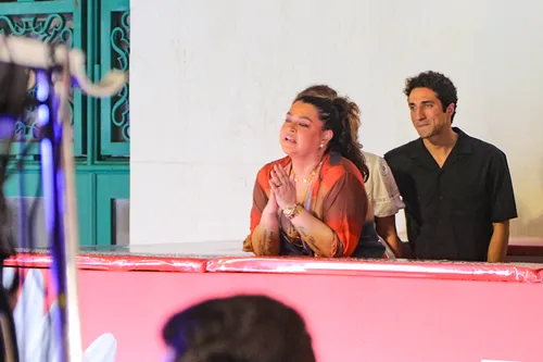 
				
					Carnaval 2025: Ludmilla emociona ao fazer homenagem a Preta Gil
				
				