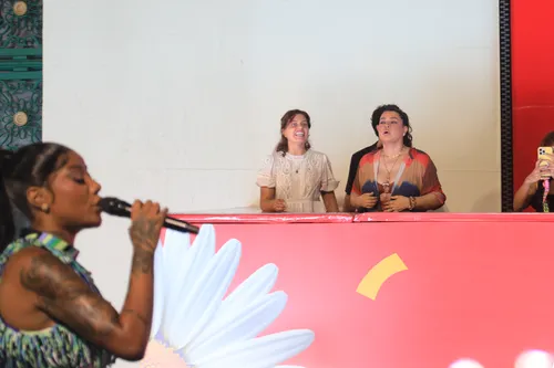 
				
					Carnaval 2025: Ludmilla emociona ao fazer homenagem a Preta Gil
				
				