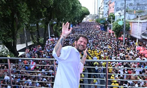 
				
					Carnaval 2025: filho de Saulo curte folia ao lado da namorada; FOTOS
				
				