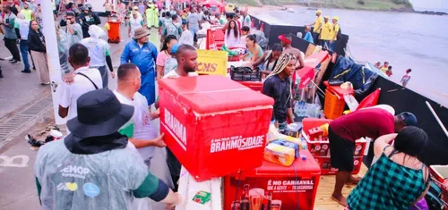 
				
					Carnaval 2025: kits de ambulantes começam a ser entregues em Salvador
				
				