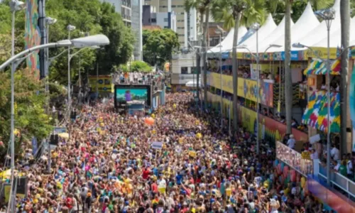 
				
					Quatro pessoas são atingidas por disparo de tiros no Carnaval
				
				