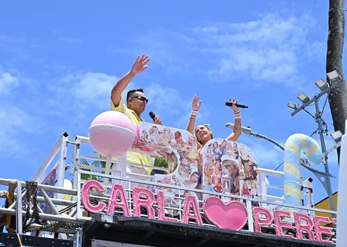 
				
					Carnaval: Carla Perez se apresenta com bloco infantil no Campo Grande
				
				