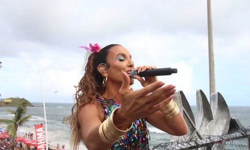 
				
					Carnaval: Daniel Cady revela dieta especial de Ivete Sangalo na folia
				
				