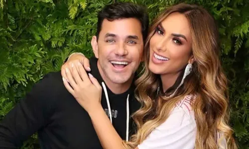 
				
					Chega ao fim namoro de Nicole Bahls e Marcelo Viana
				
				