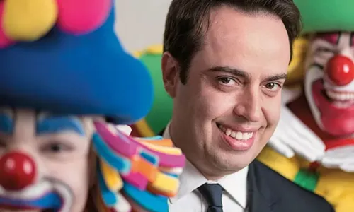 
					SBT anuncia saída de Rinaldi Faria da emissora
				
				