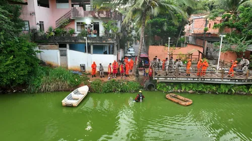 
				
					Corpo de adolescente que desapareceu após cair em lagoa é encontrado
				
				