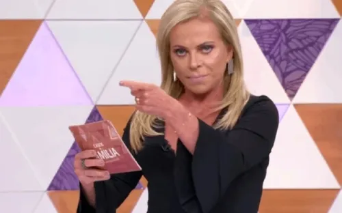 
				
					SBT toma decisão sobre acordo com Cátia Fonseca e desfalque de rival
				
				