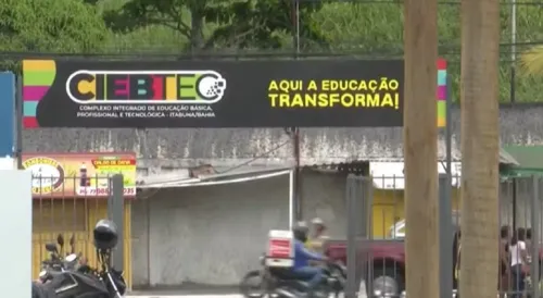 
				
					Diretor de escola é afastado após denúncias de assédio na Bahia
				
				