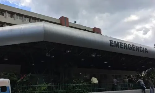 
					Criança é atingida por bala perdida durante tiroteio em Salvador
				
				