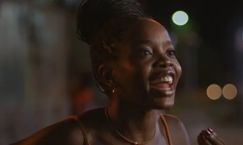 
				
					'Dona de Mim': Leona faz exigência a Kami após 'traição' da amiga
				
				