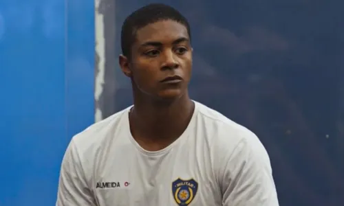 
				
					'Dona de Mim': amiga trai Leona com Marlon após atitude heroica
				
				