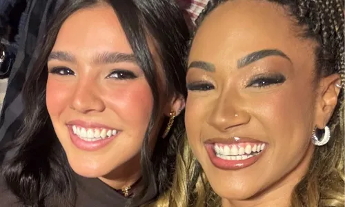 
				
					Duda Guerra tieta Aline Patriarca durante festa em Salvador: 'Rainha'
				
				