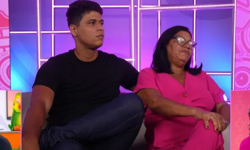 
				
					Enquete BBB 25: genro e sogra humilham baianos por vaga em reality
				
				