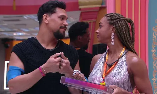 
				
					BBB 25: Aline discute com Vinícius sobre voto: 'Não consegue decidir'
				
				