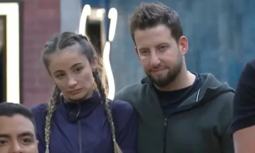 
				
					Enquete Power Couple: casal perde força após acusação de homofobia
				
				