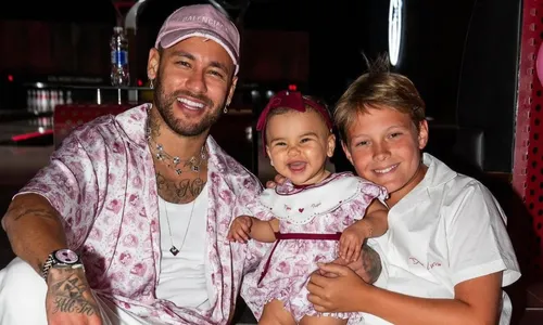 
				
					Entenda por que filho de Neymar não participou da festa de Mavie
				
				