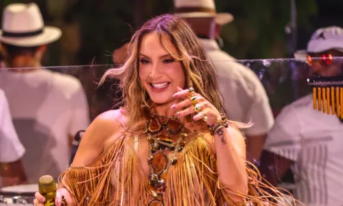 
				
					Claudia Leitte fará show exclusivo no Camarote Harém 2025
				
				
