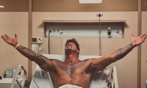 
				
					Ex-BBB Fernando Fernandes emociona ao voltar a andar após 14 anos
				
				