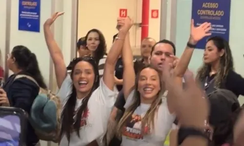 
				
					Ex-BBBs Renata e Eva são homenageadas na Câmara do Ceará e web reage
				
				