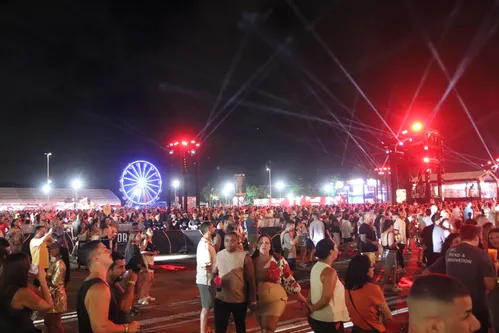 
				
					FOTOS: veja imagens do primeiro dia do Festival de Verão Salvador
				
				