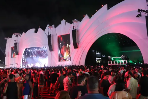 
				
					FOTOS: veja imagens do primeiro dia do Festival de Verão Salvador
				
				