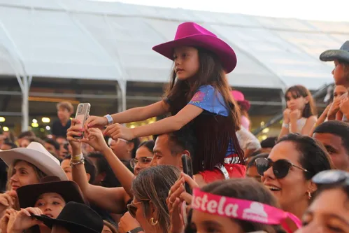 
				
					Ana Castela revela que evita sensualidade devido ao público infantil
				
				