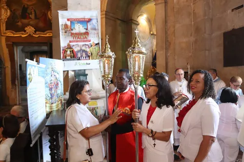 
				
					Fiéis celebram Bom Jesus dos Navegantes e Nossa Senhora da Boa Viagem
				
				