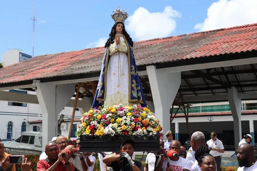 
				
					Fiéis celebram Bom Jesus dos Navegantes e Nossa Senhora da Boa Viagem
				
				