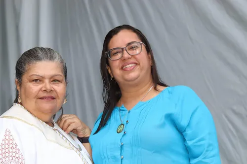 
				
					Fiéis lotam igreja em reverência à Nossa Senhora da Conceição da Praia
				
				