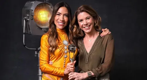 
				
					Filha de Silvio Santos fala o porquê quase recusou homenagem da Globo
				
				