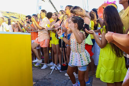 
				
					Filhas de Ivete Sangalo roubam a cena em gravação de EP em Salvador
				
				