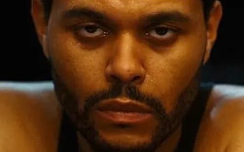 
				
					Filme 'Hurry Up Tomorrow: Além Dos Holofotes' mostra peso da fama
				
				
