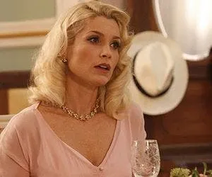 
				
					Flávia Alessandra terá fuga épica e passagem relâmpago em nova novela
				
				