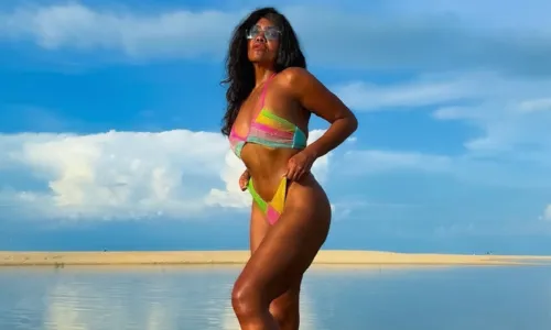 
					Gaby Amarantos revela que perdeu 14 kg com 'super-chuca': '300 litros'
				
				