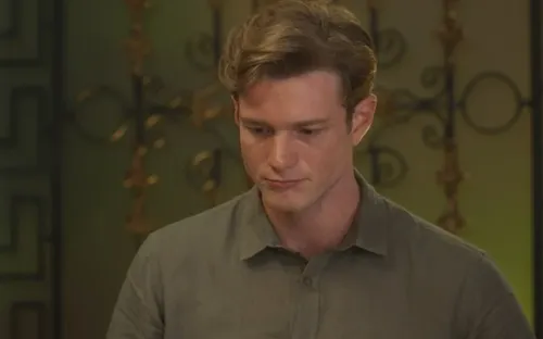 
				
					'Garota do Momento': Beto desconfia de armação e roga praga em Bia
				
				
