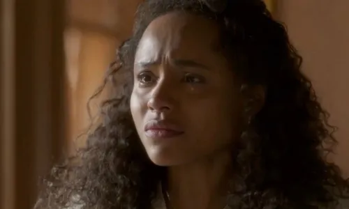 
				
					'Garota do Momento': Clarice choca Beatriz após decisão sobre Juliano
				
				