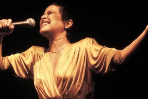 
				
					Programa de rádio de Elis Regina é divulgado depois de 58 anos
				
				