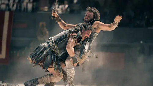 
				
					'Gladiador 2' chega aos cinemas 24 anos após 1º filme
				
				