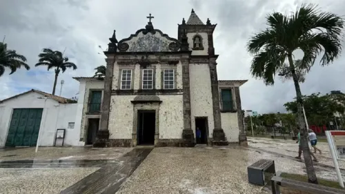 
				
					'Igreja de ouro': reforma só pode iniciar após projeto de restauração
				
				