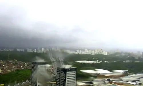 
				
					Inmet alerta para chuvas intensas em toda Bahia neste final de semana
				
				