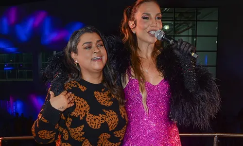 
				
					Ivete Sangalo atualiza estado de saúde de Preta Gil e manda recado
				
				