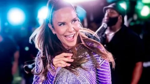 
				
					Ivete Sangalo tem momento íntimo de lazer e agita Sabrina Sato
				
				