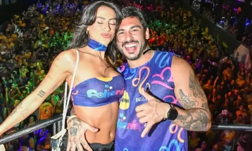 
				
					João Hadad é flagrado aos beijos com ex-'De Férias com o Ex' em festa
				
				