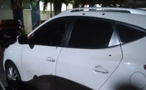 
				
					Jovem de 21 anos morre após ter casa invadida e ser baleada na Bahia
				
				